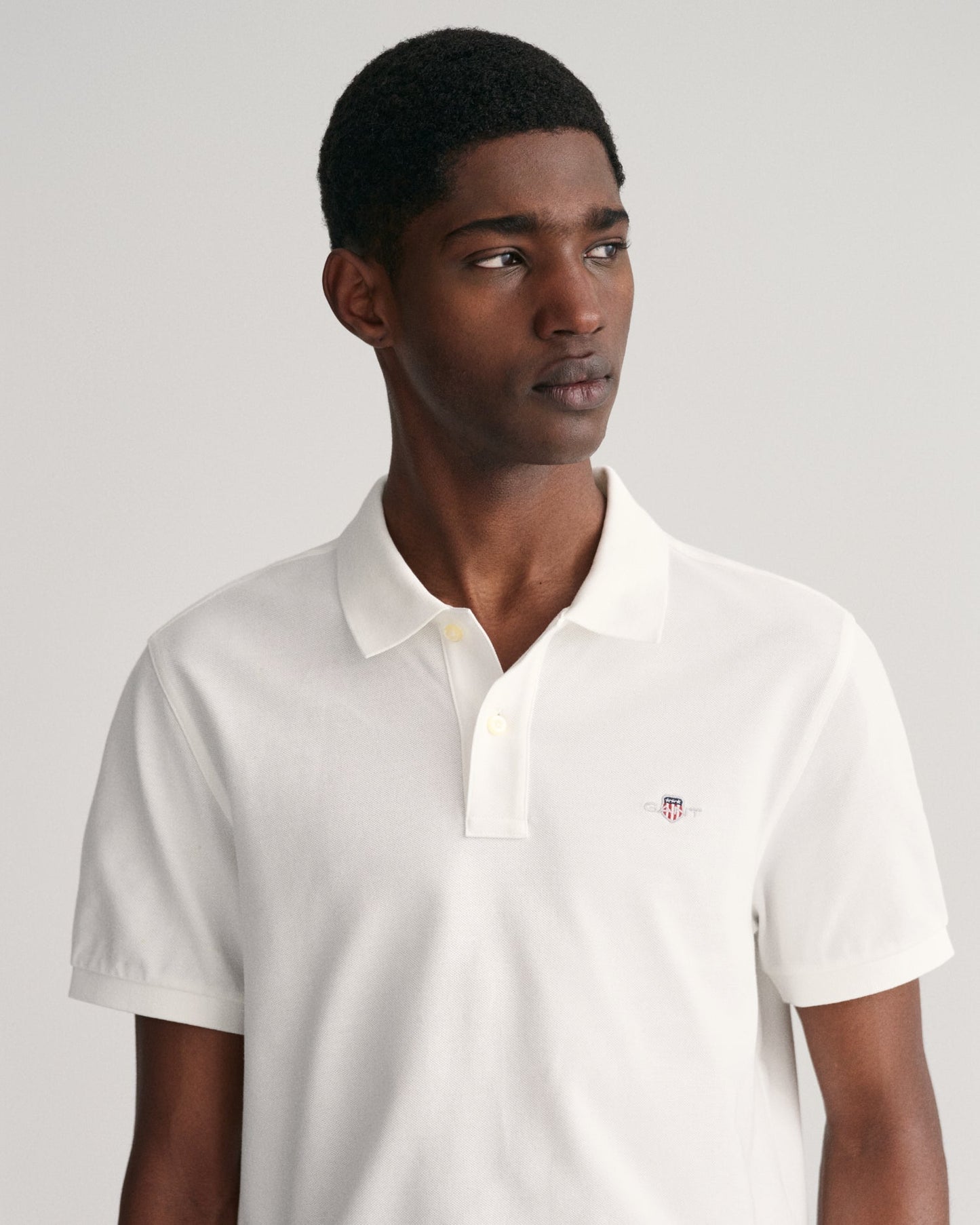 Men's Regular Fit Shield Piqué Polo Shirt - WHITE