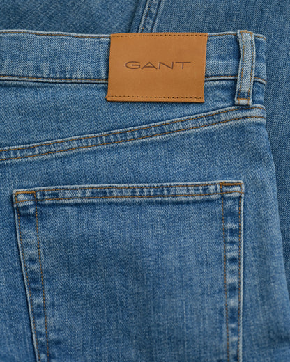 Slim Fit Clean Wash Jeans