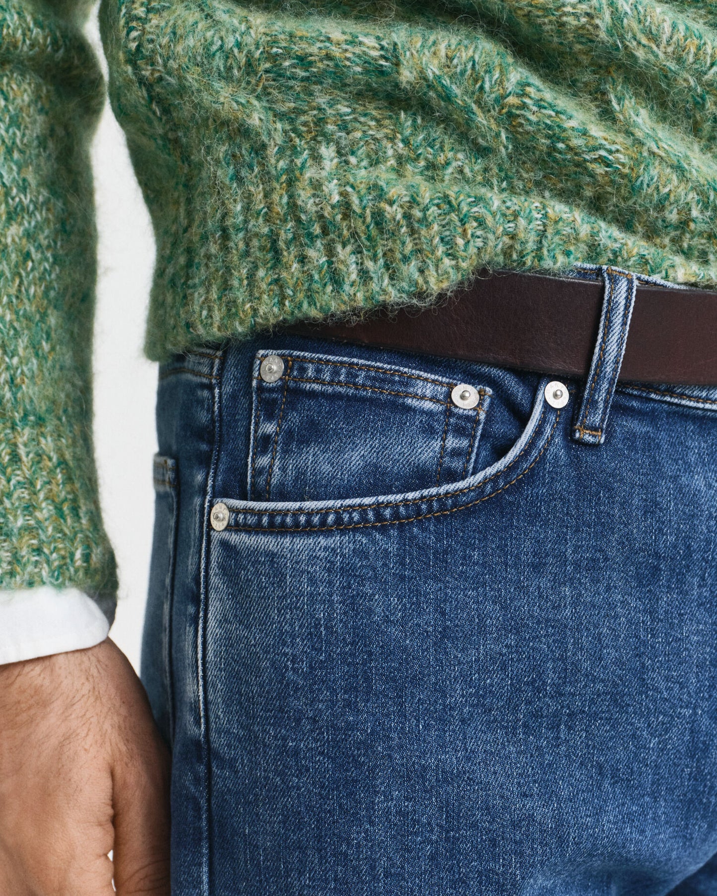 Regular Fit Clean Wash Jeans