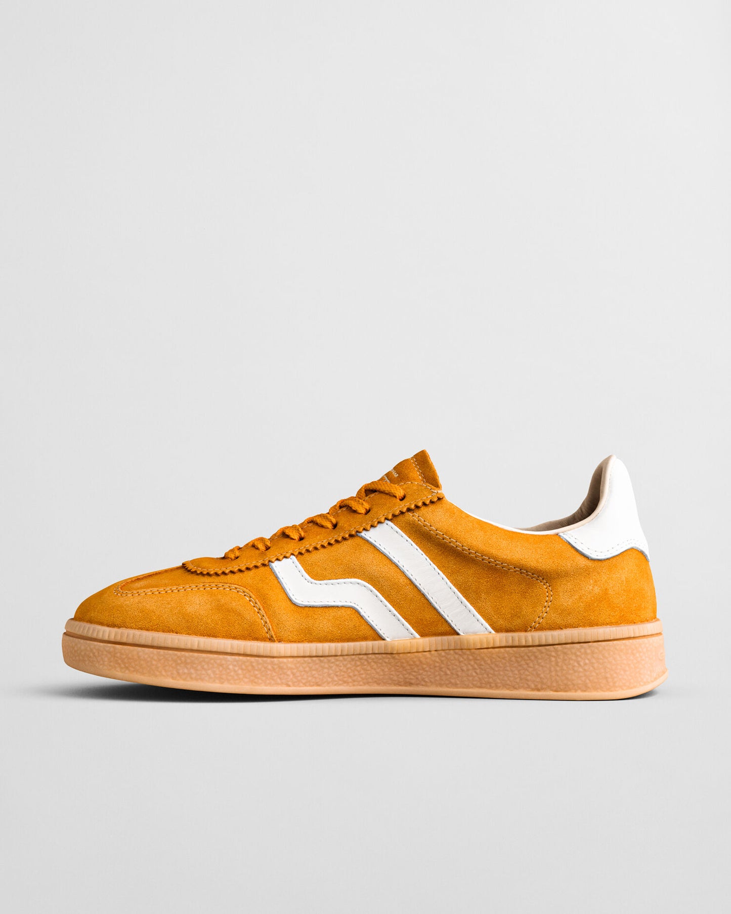 Cuzima Suede Sneakers